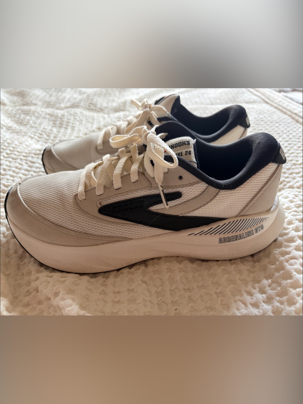 Women’s Brooks Adrenaline 24 GTS Running Shoes